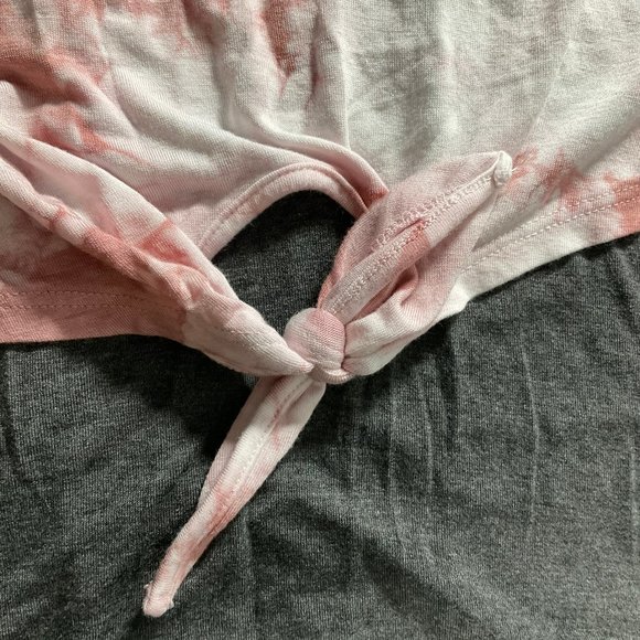 👣 5/$25 -Pink/Grey/White Racerback Layered Tank Top w/ Keyhole Back & Waist Tie - Picture 3 of 3